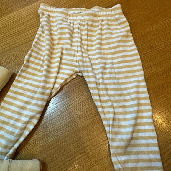 Carter's Tan and White Oh Deer Pajama Set Size 2 - Picture 2 of 5